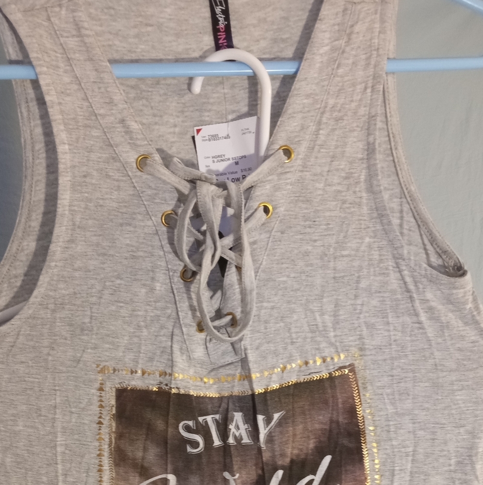 Women's Gray Lace-Up Graphic Tank Top Size Medium